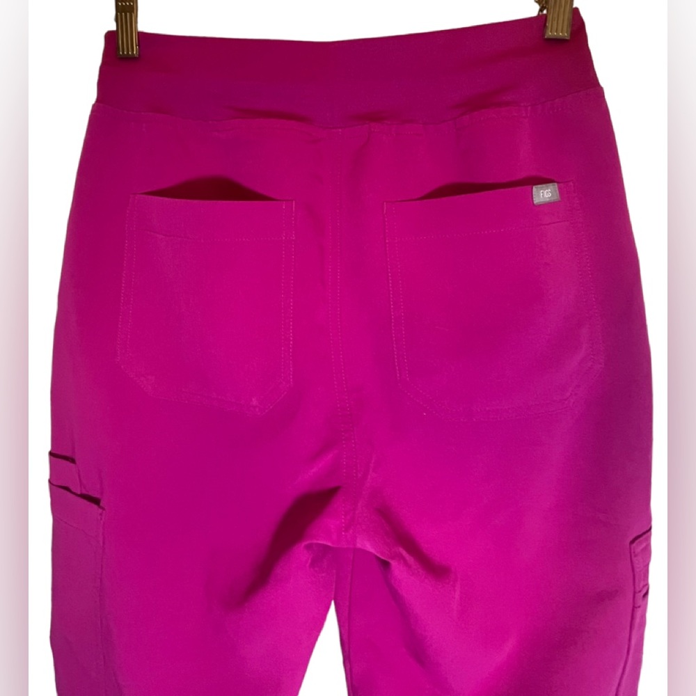 SOLD💗💜 FIGS Yola Skinny Pants Small-Tall
Limited Color Raspberry Sorbet EUC - Picture 7 of 15